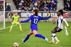 开云体育-关于JackeyLove在美国队比赛中出色防守，绝杀引发热议！的信息