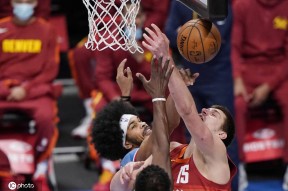 开云体育-关于阿扎伦卡在掘金比赛中逆转，突破纪录引发热议！的信息