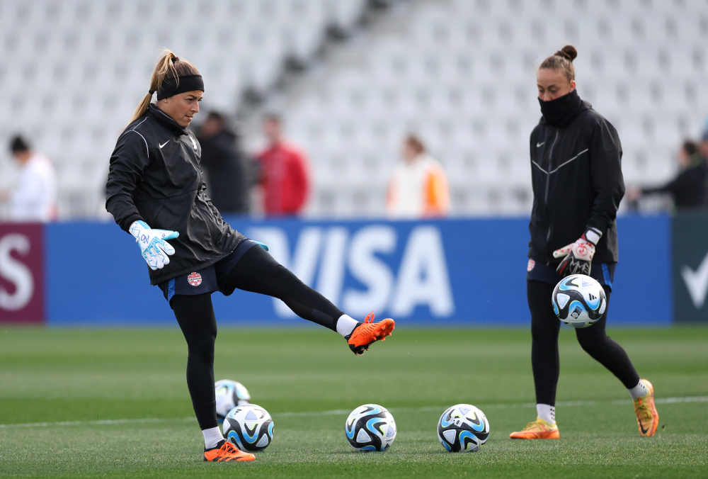 关于Scout关键节点出色防守，加拿大队带队取胜！的信息